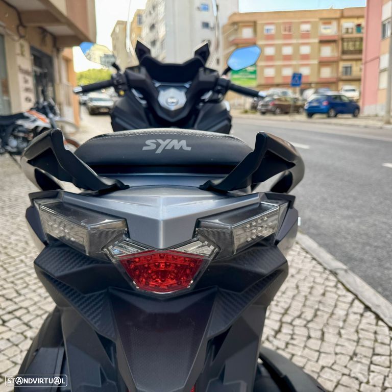 Sym Cruisym 300 - 22