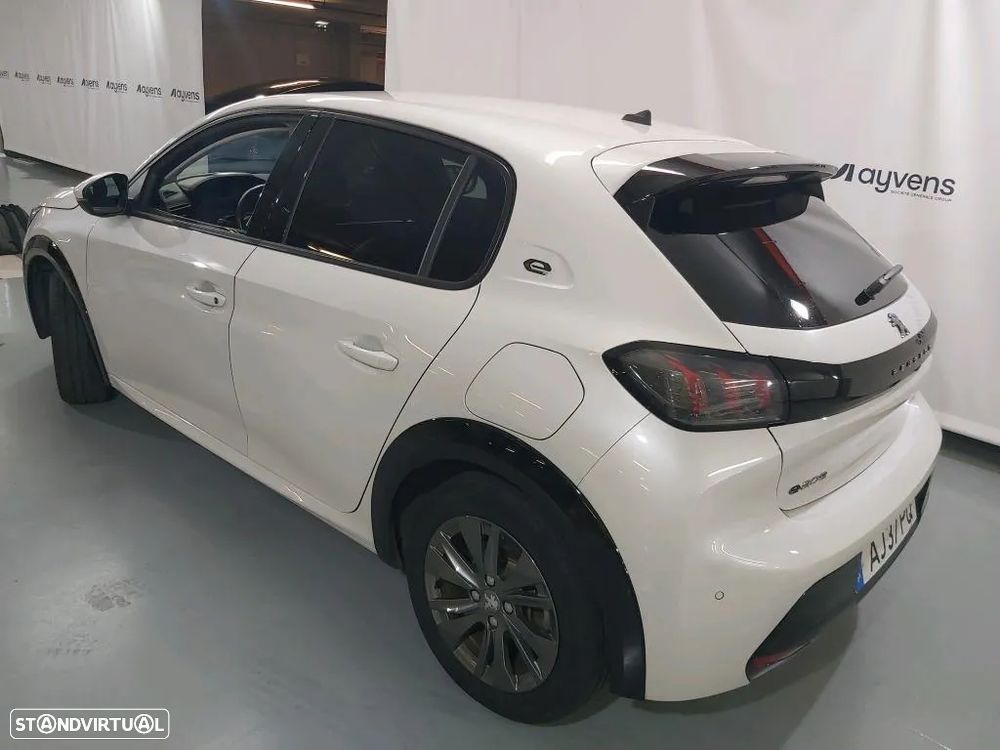 Peugeot e-208 50 kWh Allure - 2