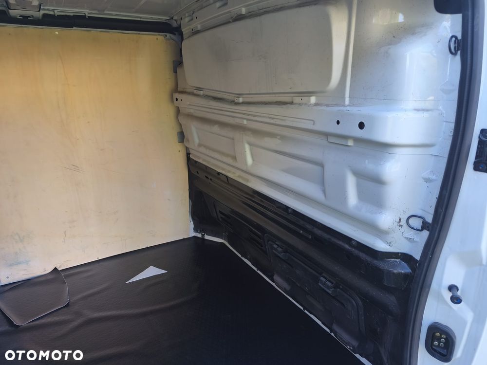 Renault Trafic - 20