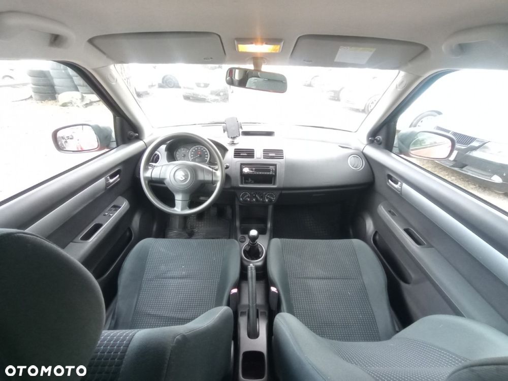 Suzuki Swift - 5