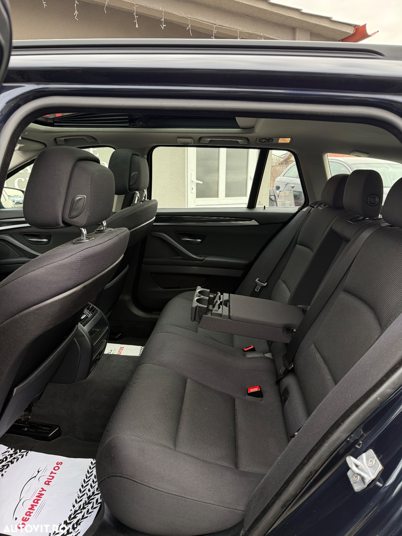 BMW Seria 5 520d Touring Aut. Modern Line - 25