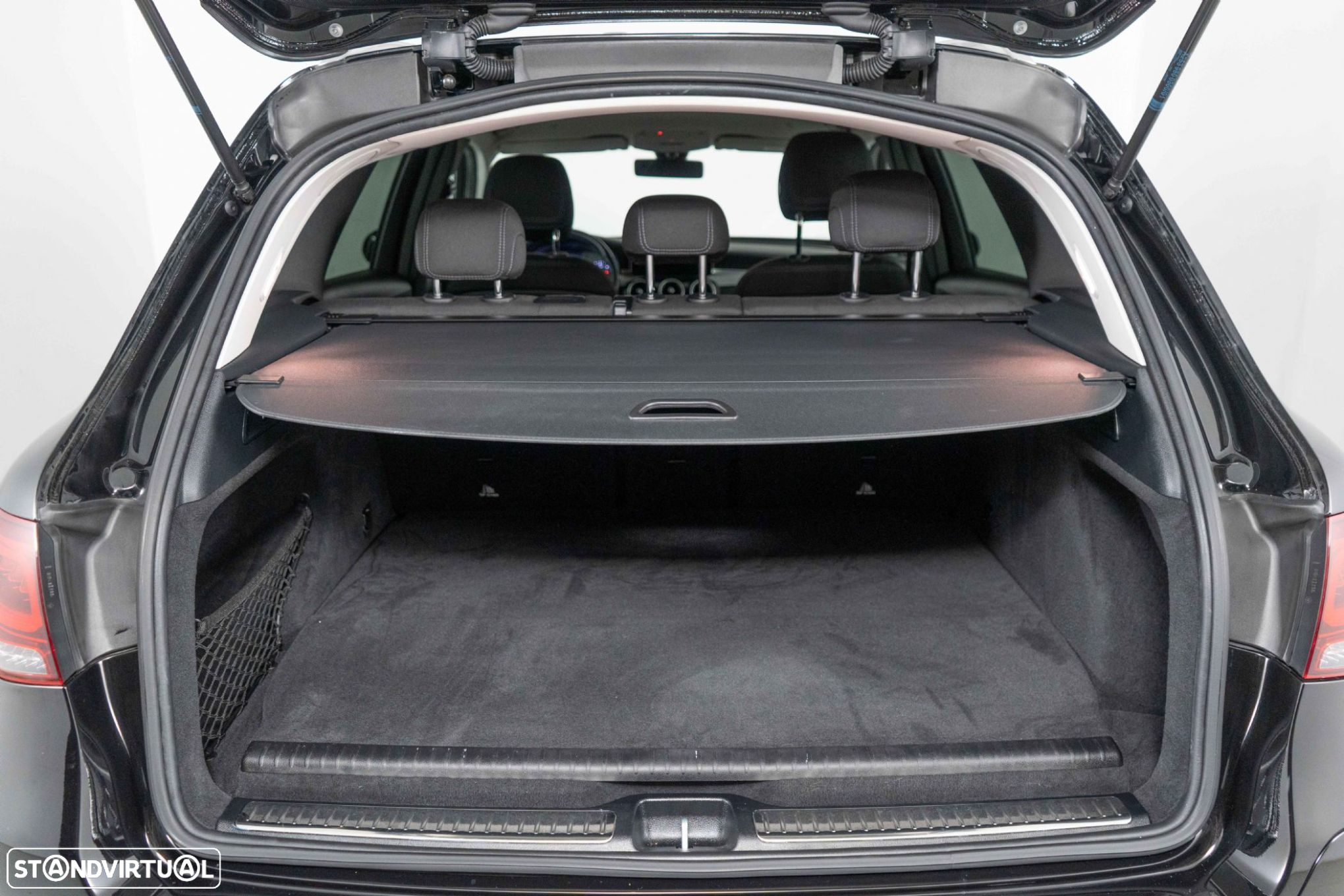 Mercedes-Benz GLC 300 - 11