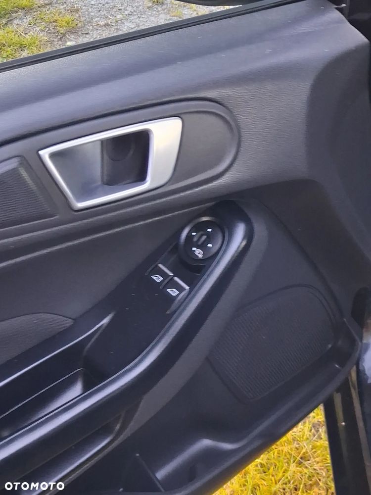 Ford Fiesta 1.25 Titanium EU6 - 6