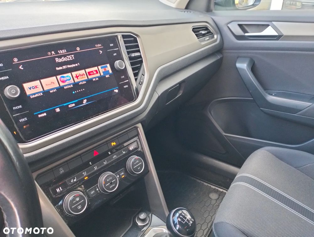 Volkswagen T-Roc 1.0 TSI Advance - 22