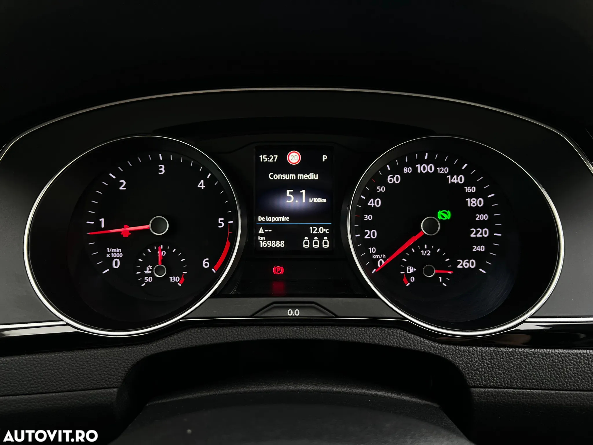 Volkswagen Passat Variant 2.0 TDI DSG Elegance - 20