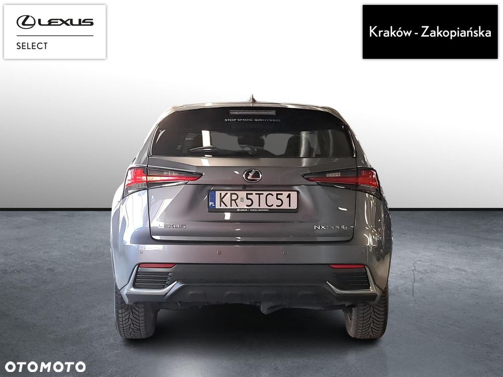 Lexus NX 300h Business Edition AWD - 9