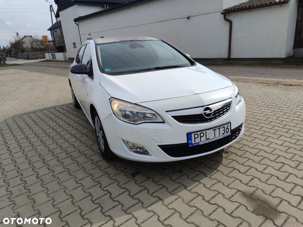 Opel Astra 1.7 CDTI - 4