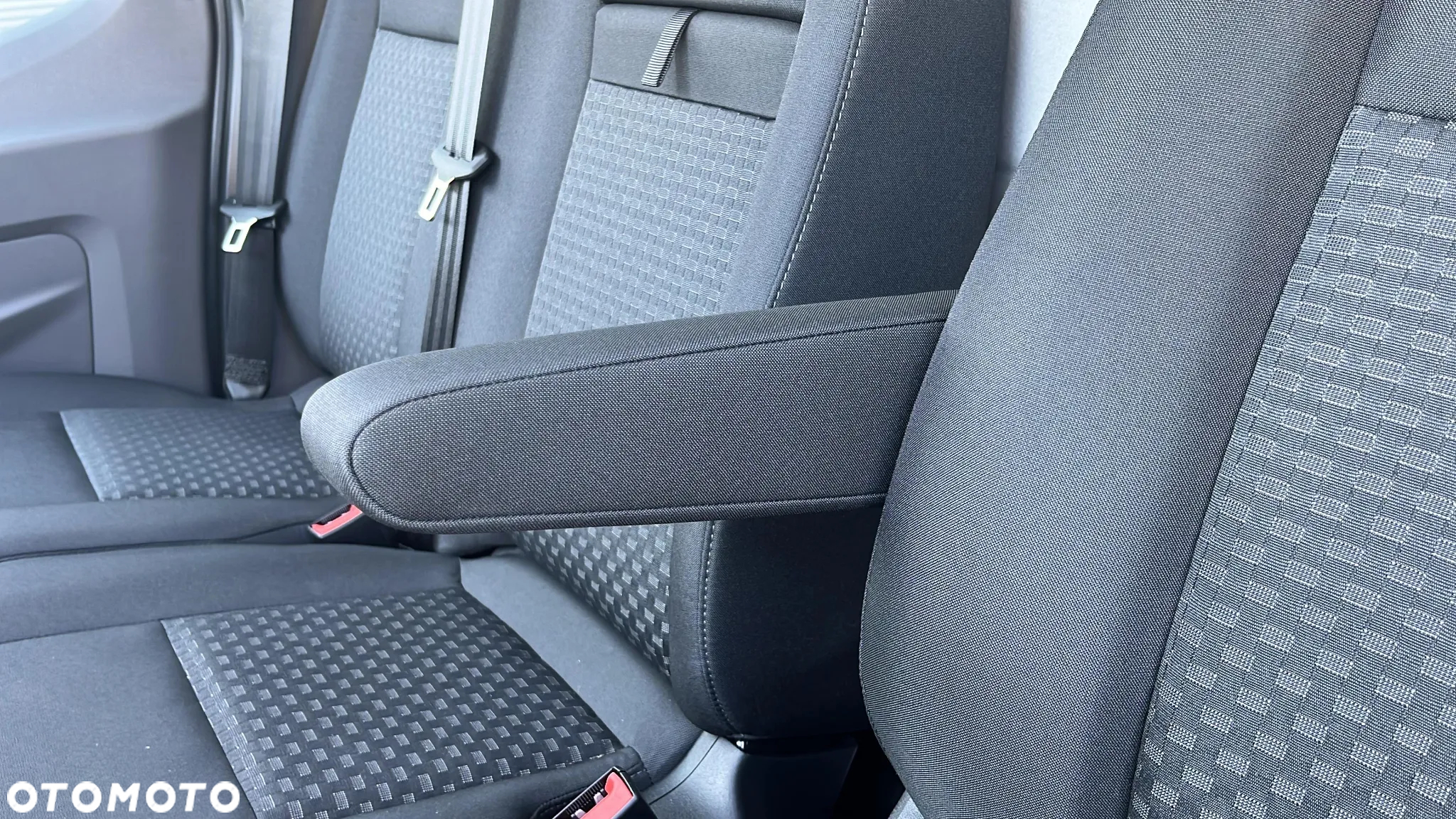 Ford E-Transit - 17