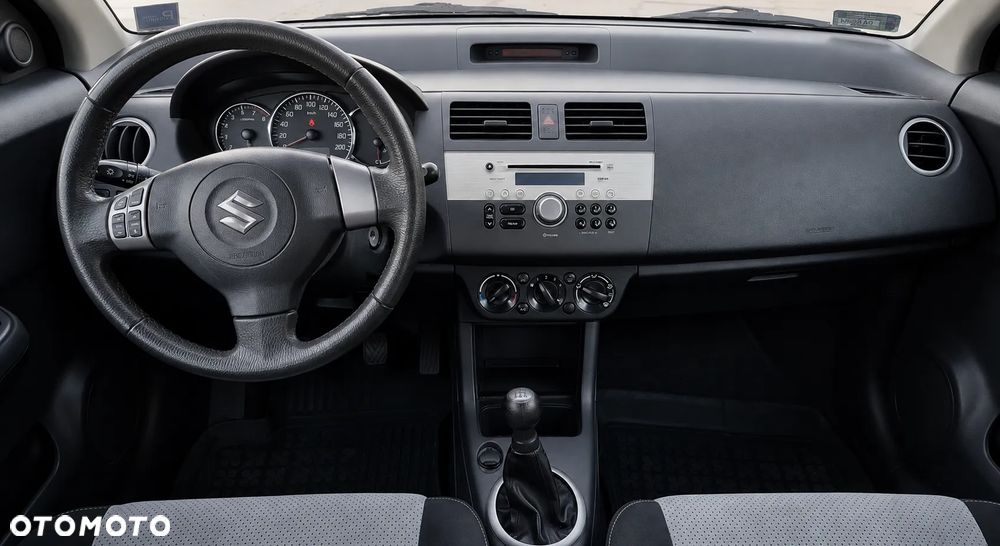 Suzuki Swift 1.3 Limited 25 - 8