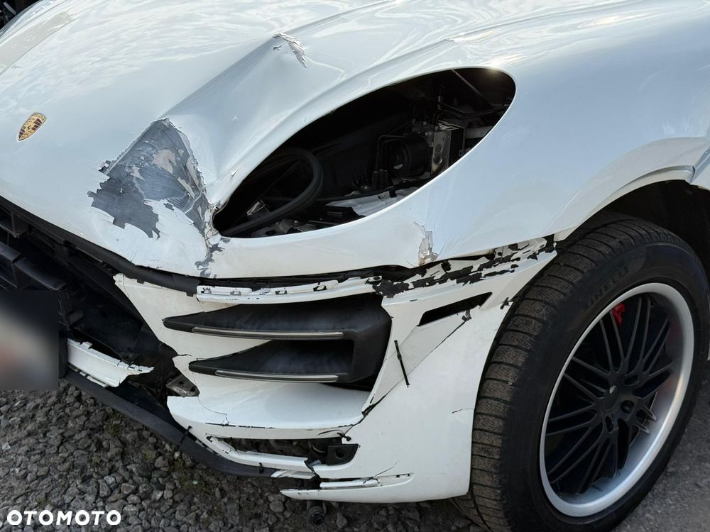 Porsche Macan Turbo PDK - 12