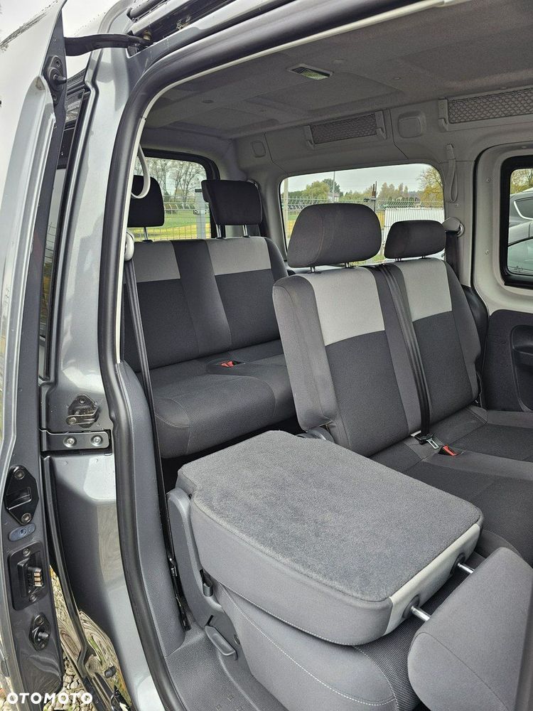 Volkswagen Caddy - 9
