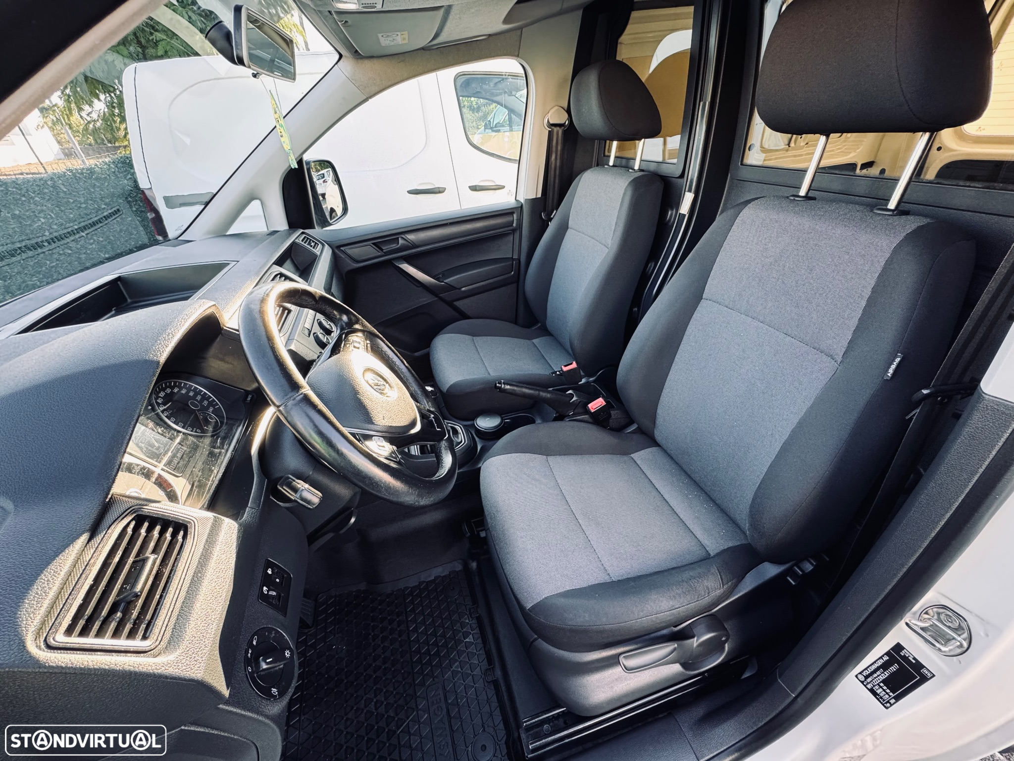 VW Caddy 2.0TDI GP - 11