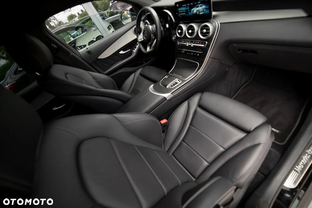 Mercedes-Benz GLC - 30