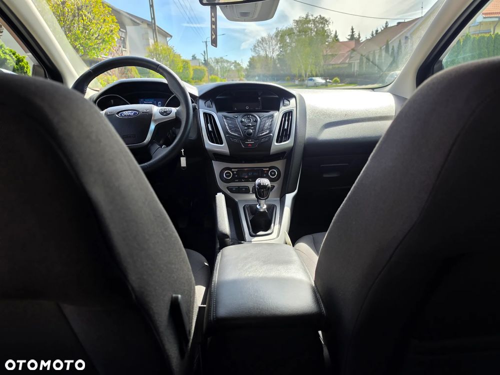 Ford Focus 1.0 EcoBoost STart-Stopp-System TITANIUM - 17