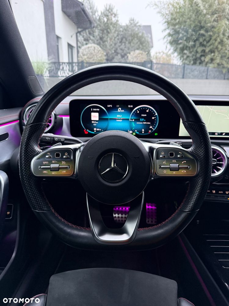Mercedes-Benz CLA 180 7G-DCT Edition AMG Line - 29