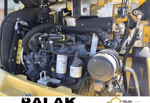 New Holland Ładowarka  NEW HOLLAND  W 80 C , 2015 rok,NOWE OPONY - 18