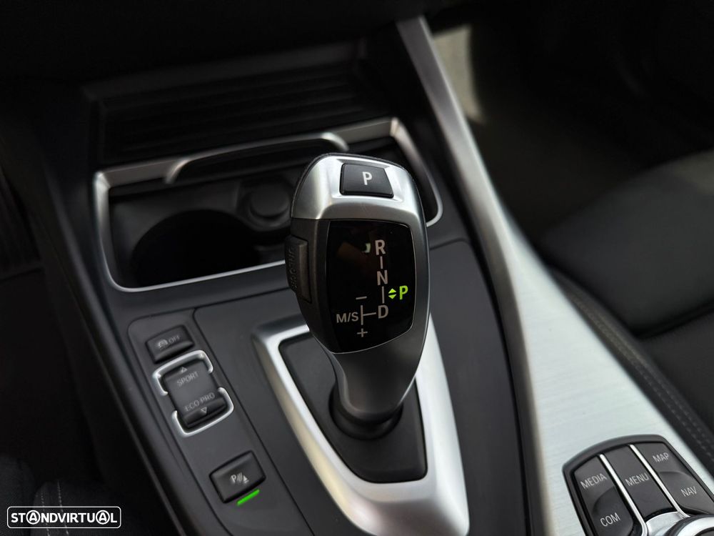 BMW 116 d Advantage Auto - 45