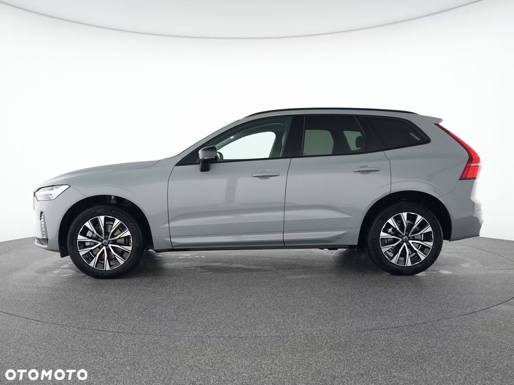 Volvo XC 60 B4 D AWD Plus Dark - 3