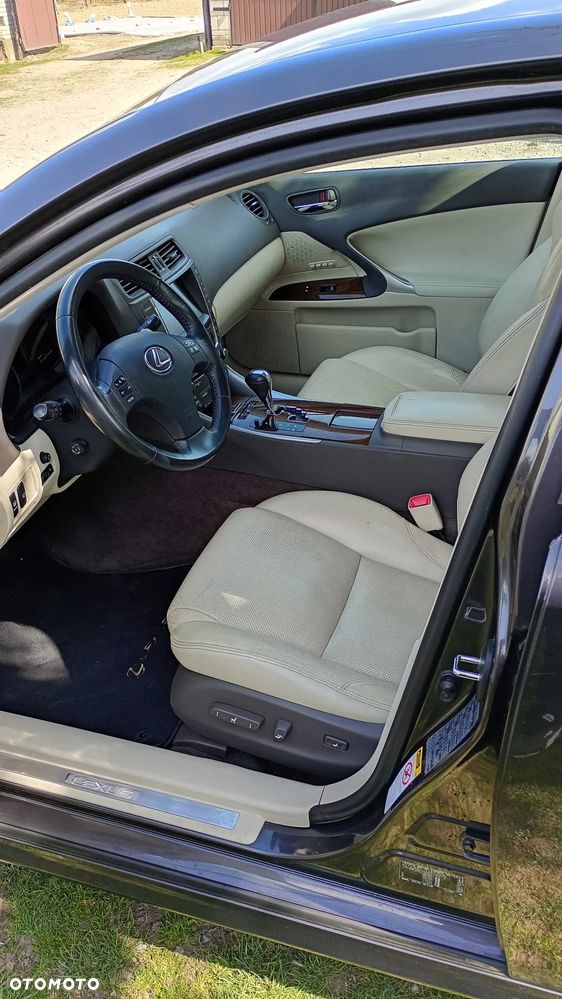 Lexus IS 250 Prestige - 5