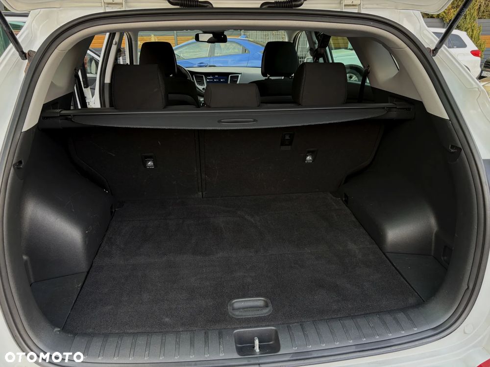 Hyundai Tucson blue 1.7 CRDi 2WD DCT Premium - 35