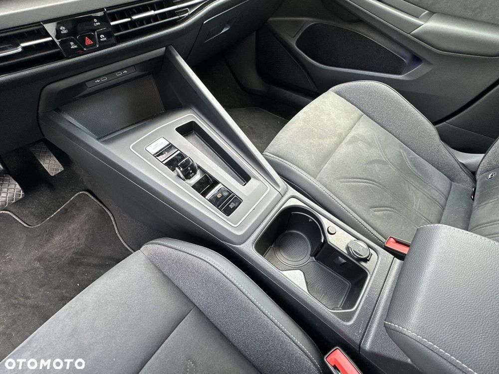 Volkswagen Golf - 16