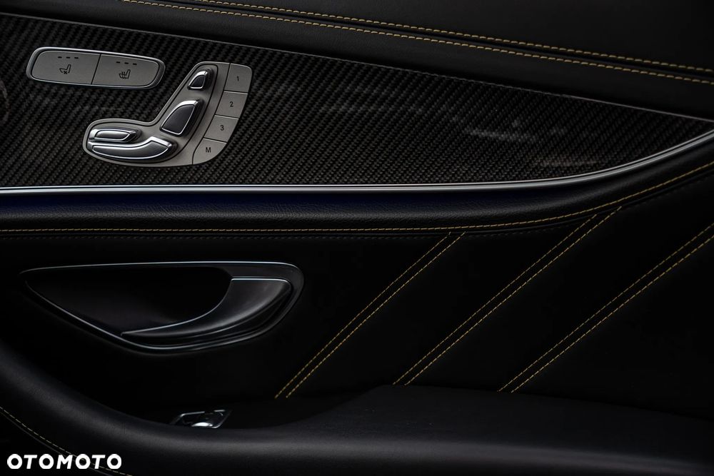 Mercedes-Benz Klasa E AMG 63 S 4-Matic+ - 23