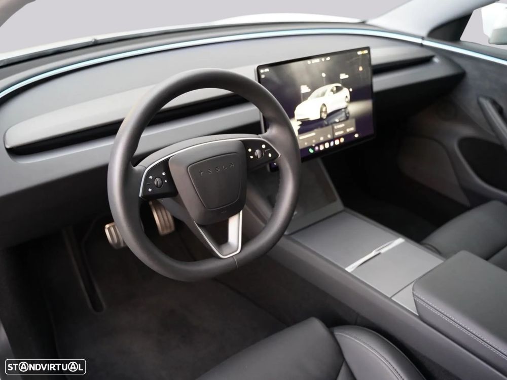 Tesla Model 3 - 9
