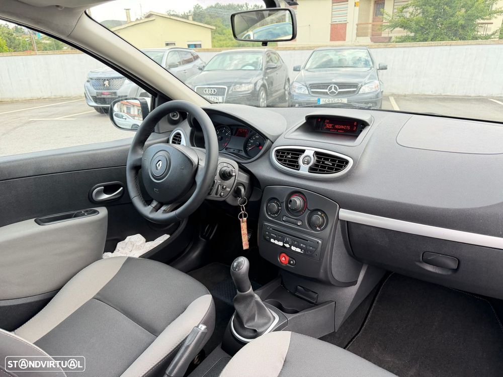 Renault Clio - 13