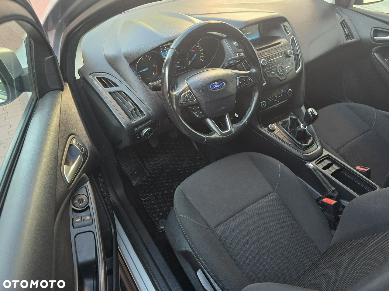 Ford Focus - 16