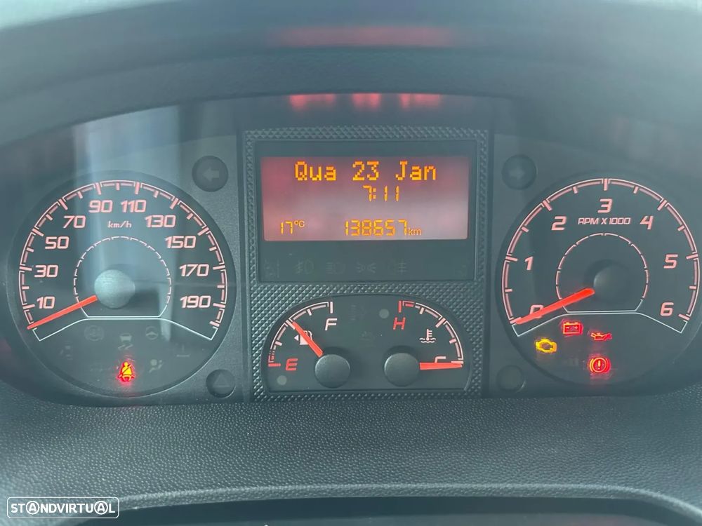 Peugeot Boxer 2.2 BlueHDi L1H1 I.V.A Dedutível - 11