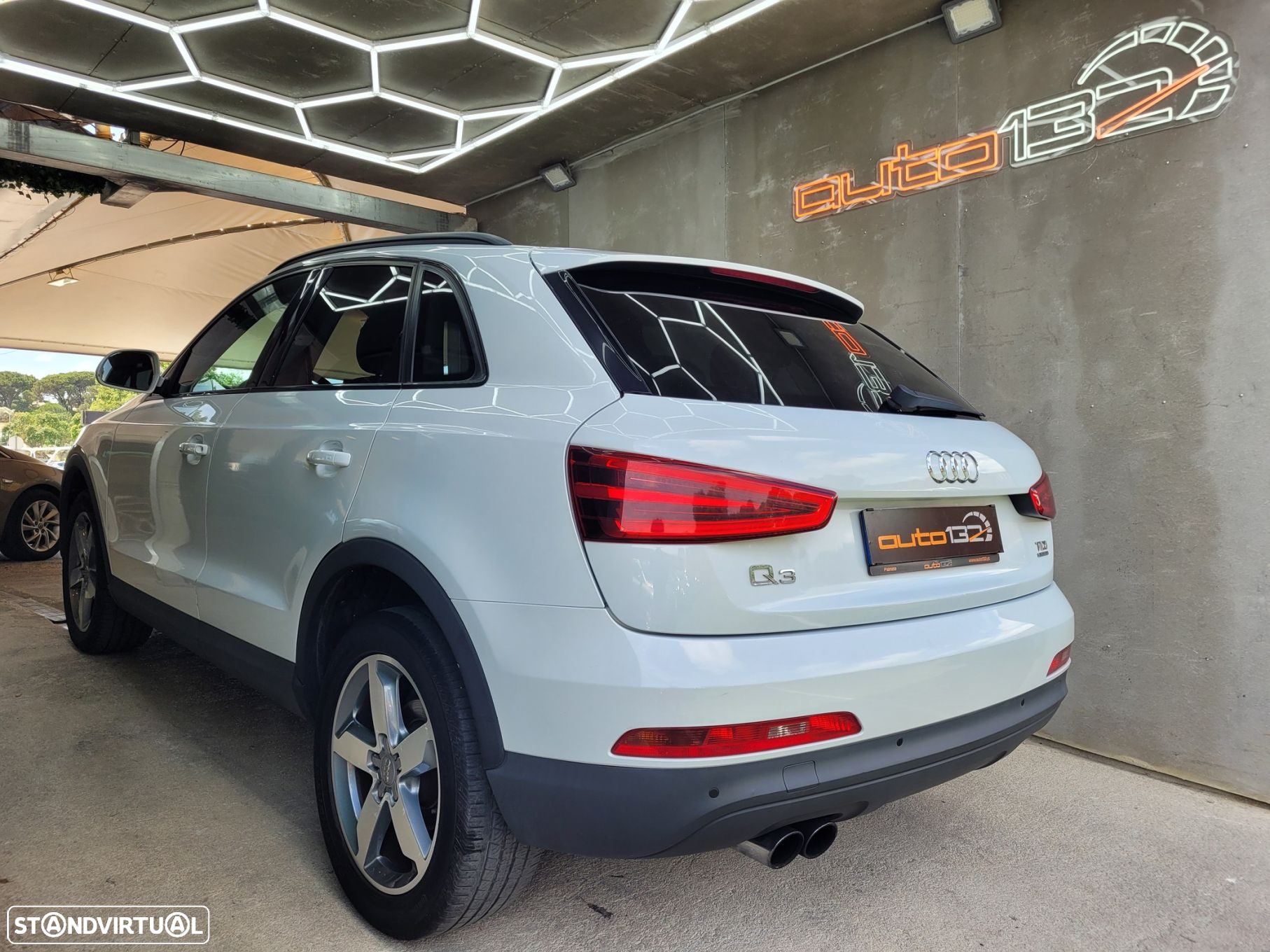 Audi Q3 2.0 TDI quattro S-tronic - 4