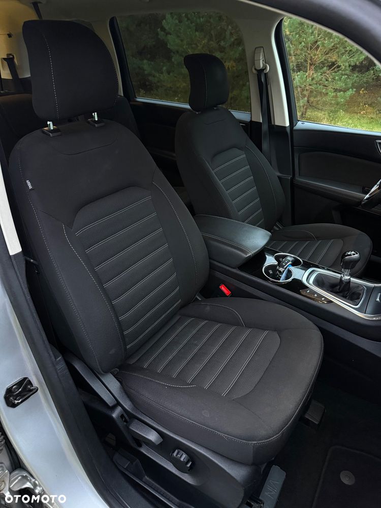 Ford Galaxy - 19