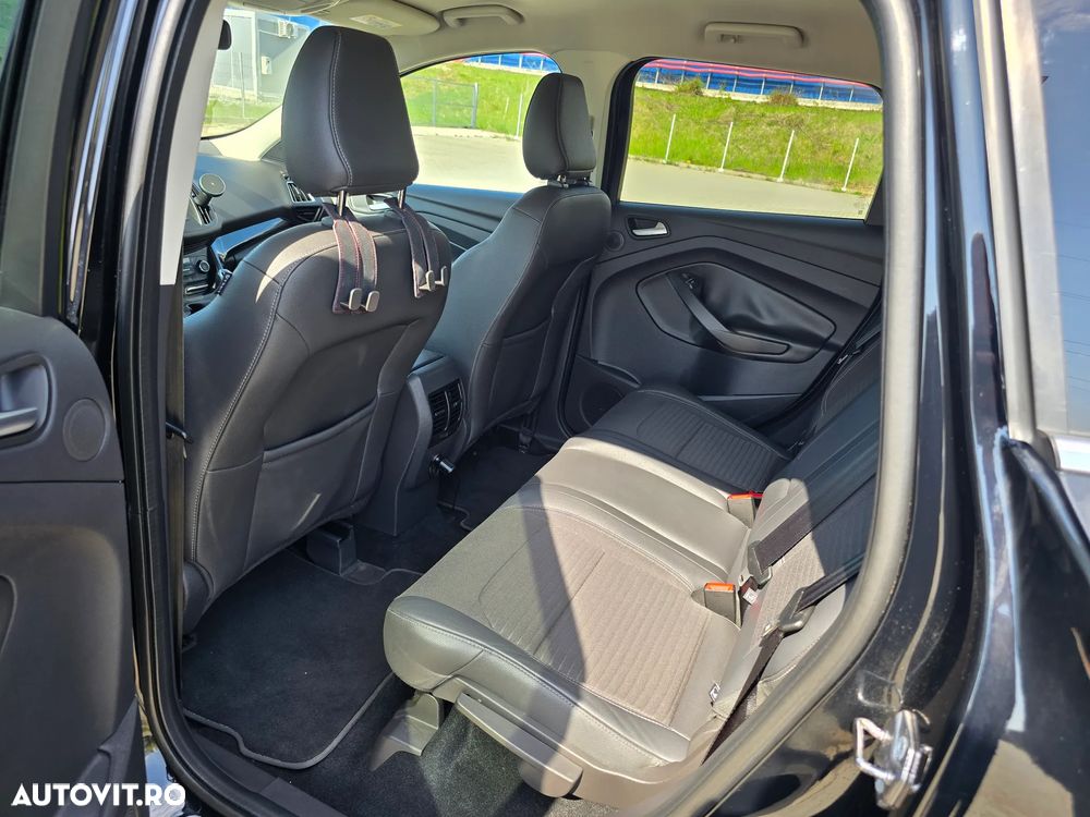 Ford Kuga 2.0 TDCi 2WD Titanium - 13