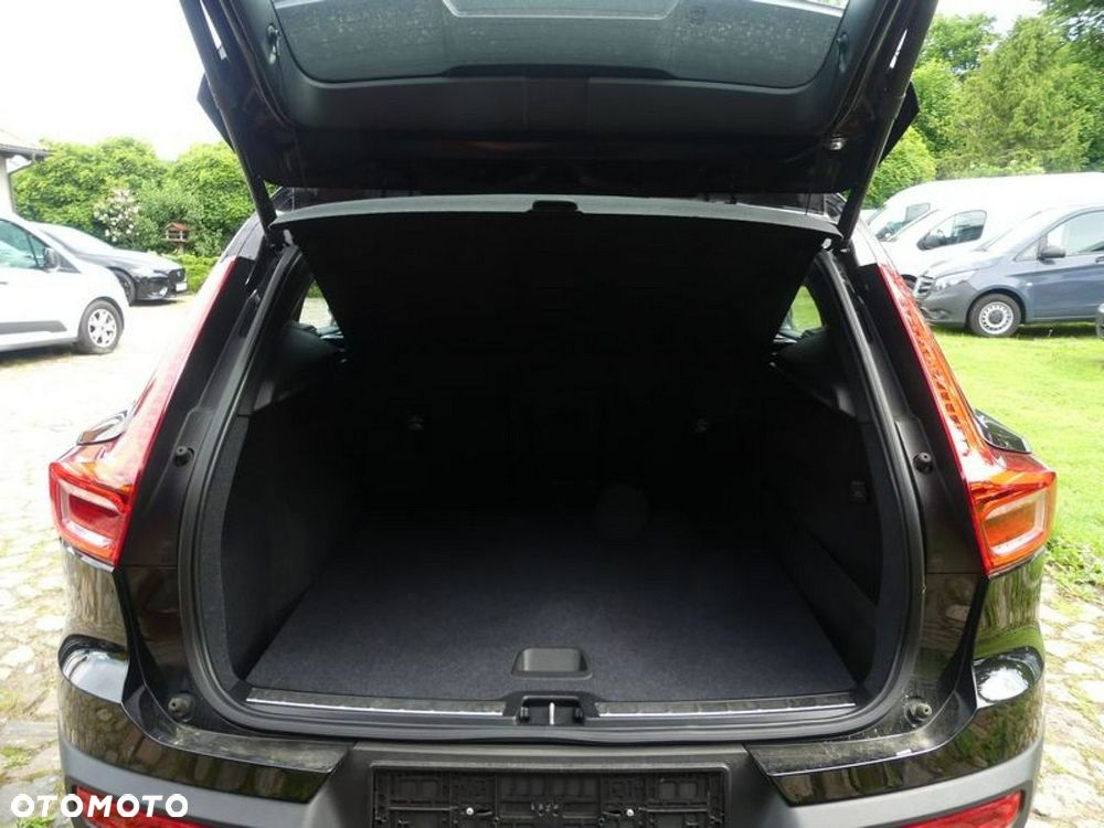 Volvo XC 40 T4 AWD Geartronic R-Design - 16