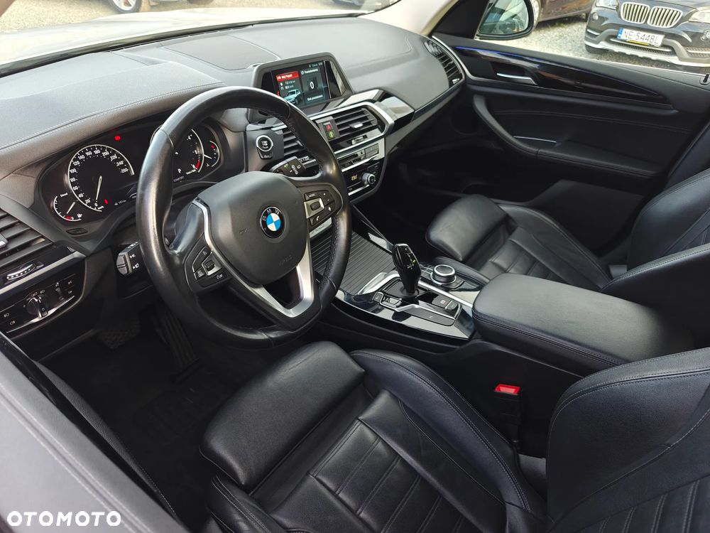 BMW X3 sDrive18d Luxury Line - 10