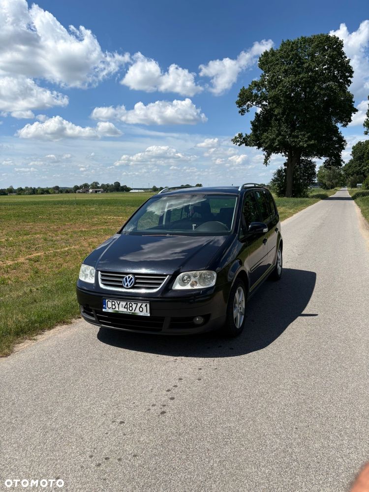 Volkswagen Touran - 5