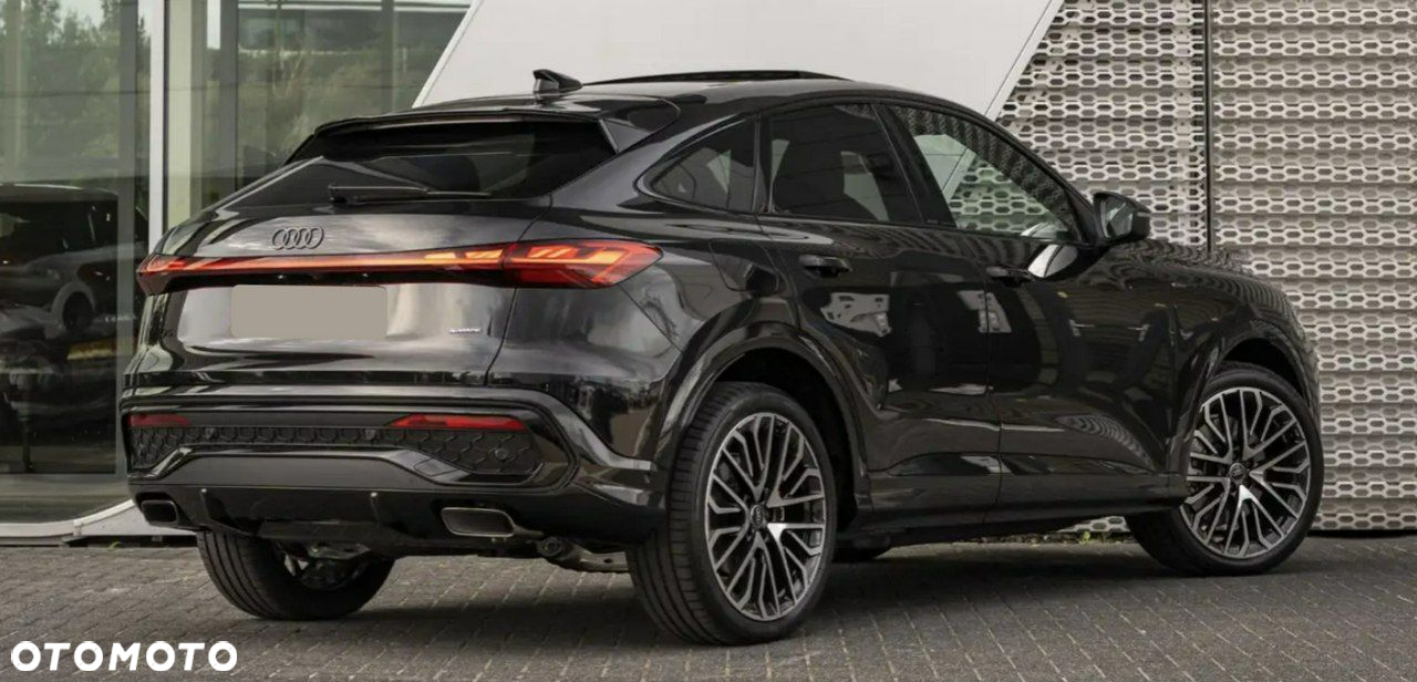 Audi Q5 Sportback - 5
