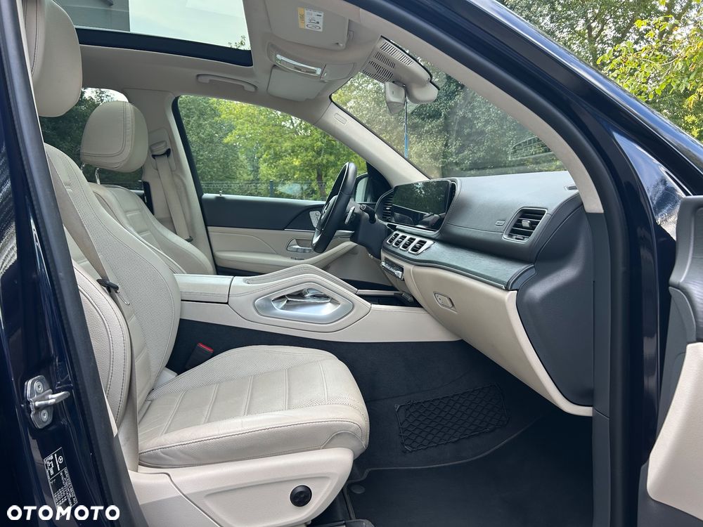 Mercedes-Benz GLS - 19