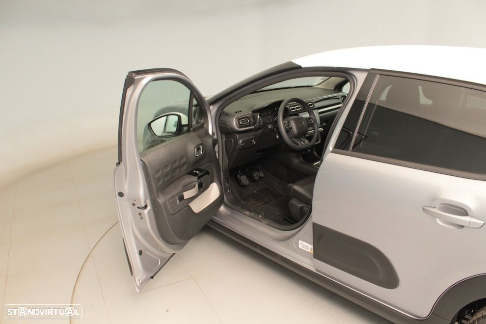 Citroën C3 1.2 PureTech Shine - 32