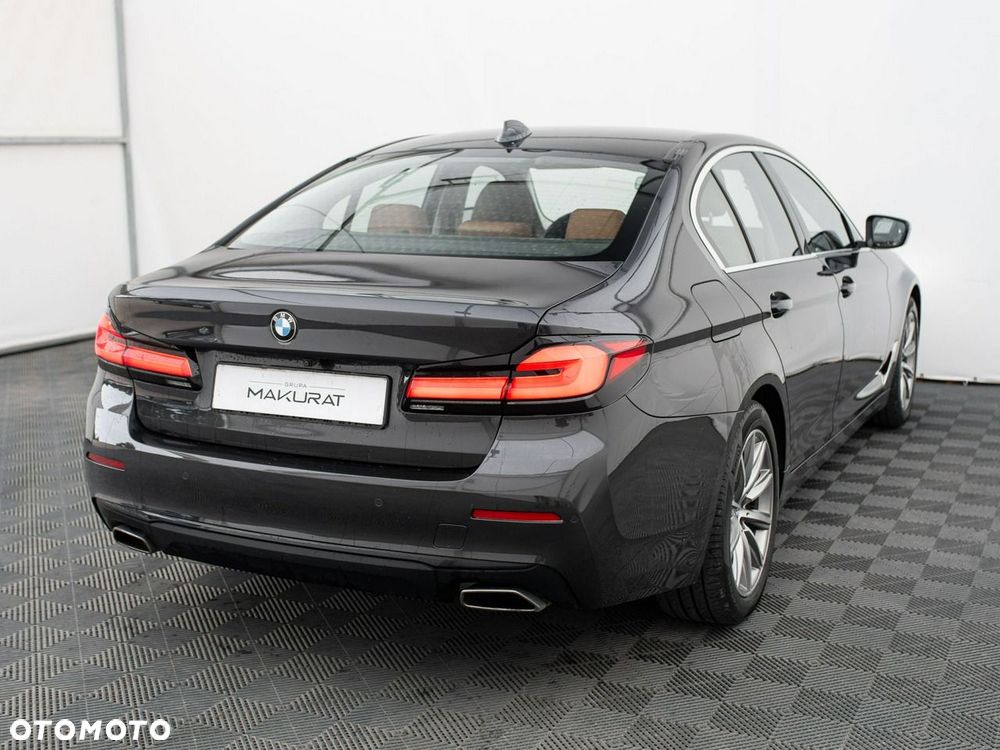 BMW 5 Series 2021 photo 5