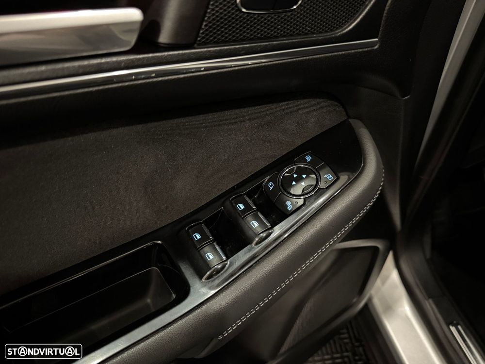 Ford S-Max 2.0 TDCi Titanium - 54