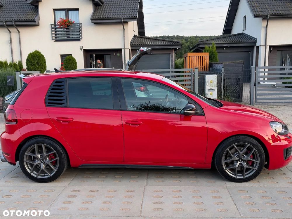 Volkswagen Golf - 4
