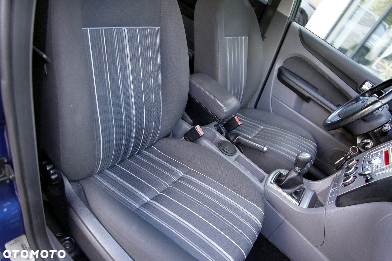 Ford Focus - 14