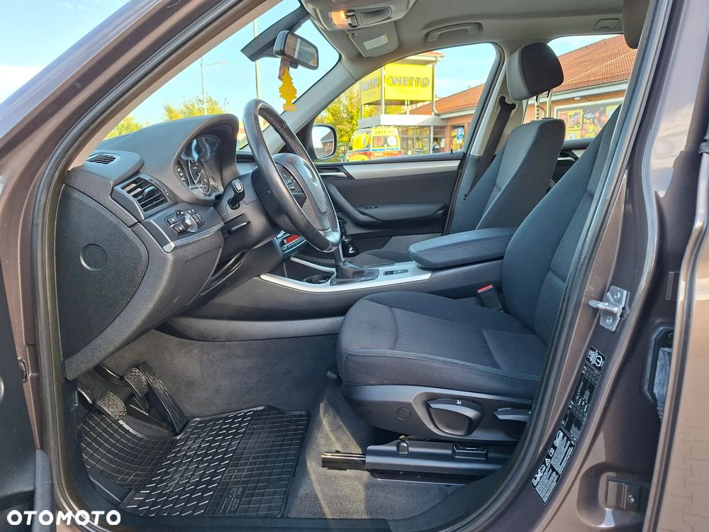 BMW X3 xDrive20d - 13