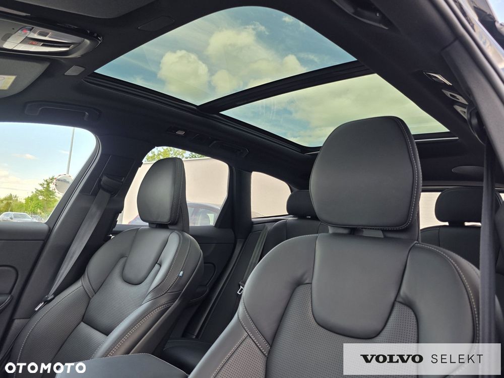 Volvo XC 60 - 35