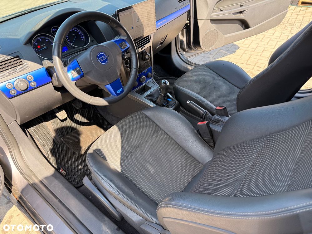 Opel Astra 1.9 CDTI Edition - 10