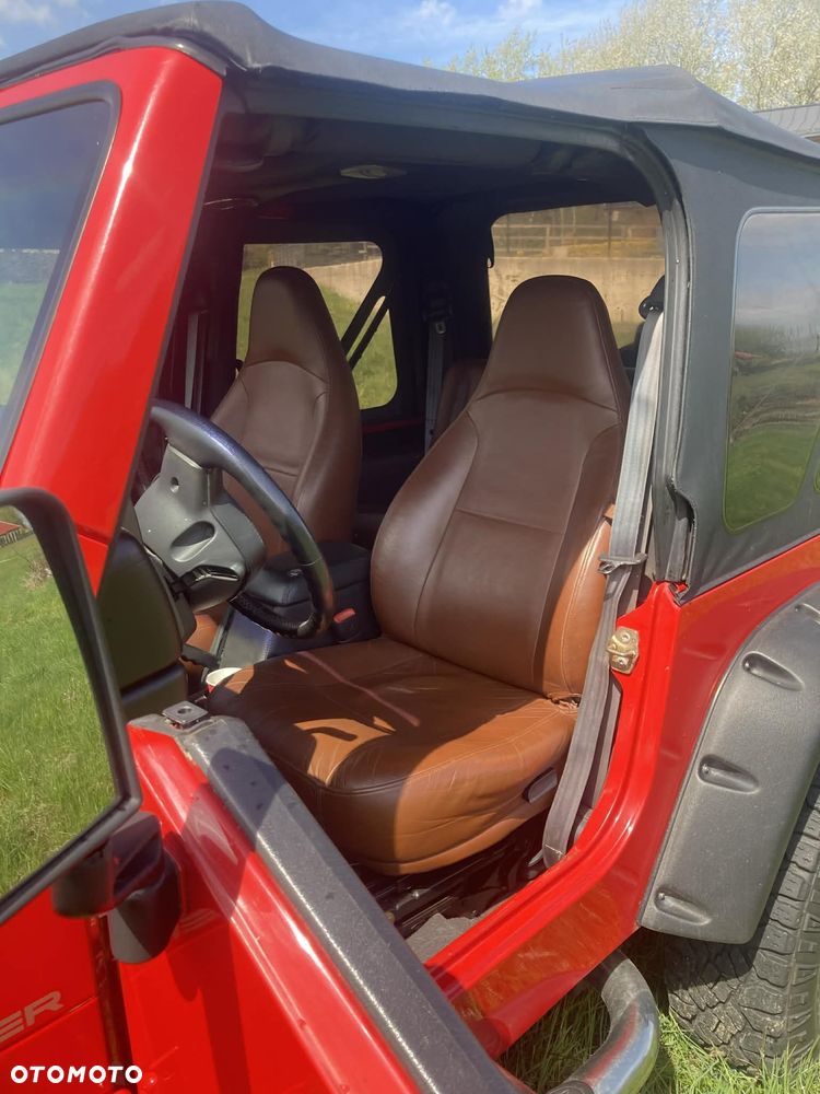 Jeep Wrangler - 9