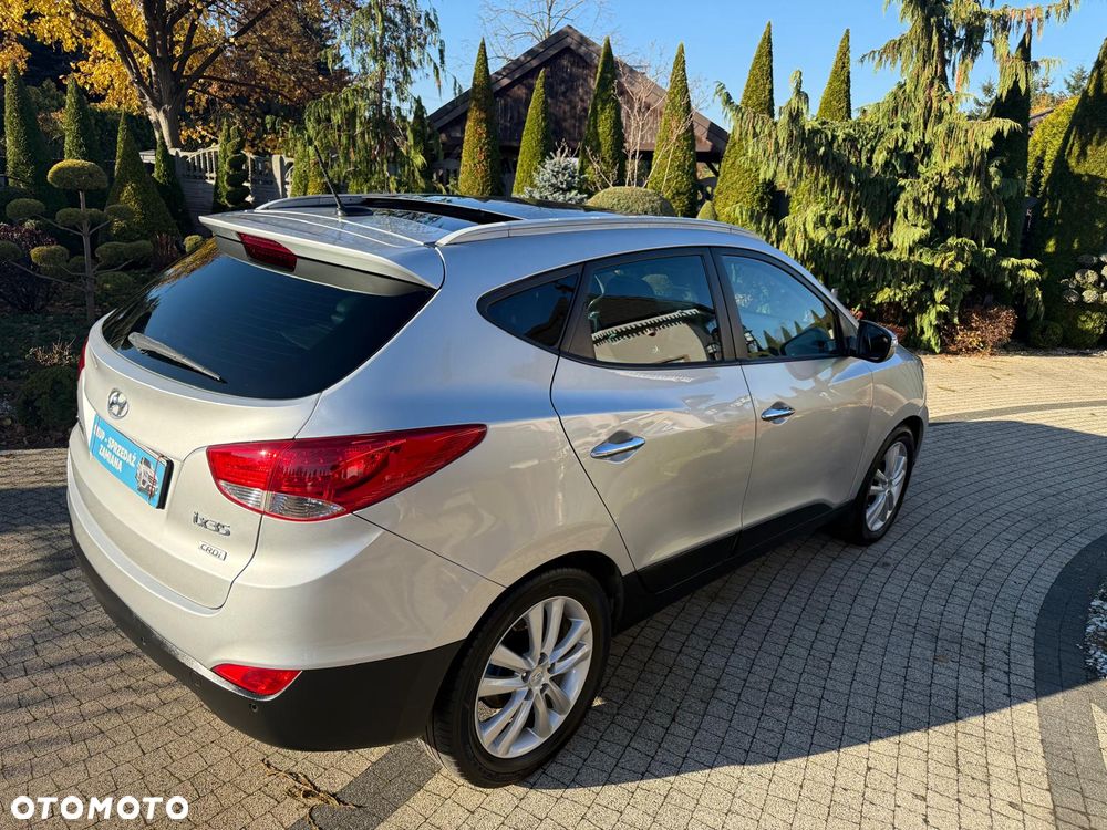 Hyundai ix35 2.0 CRDi 4WD Automatik Premium - 4