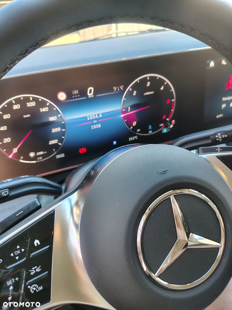 Mercedes-Benz Klasa V 220 d 4-Matic Avantgarde 9G-Tronic (d³ugi) - 16