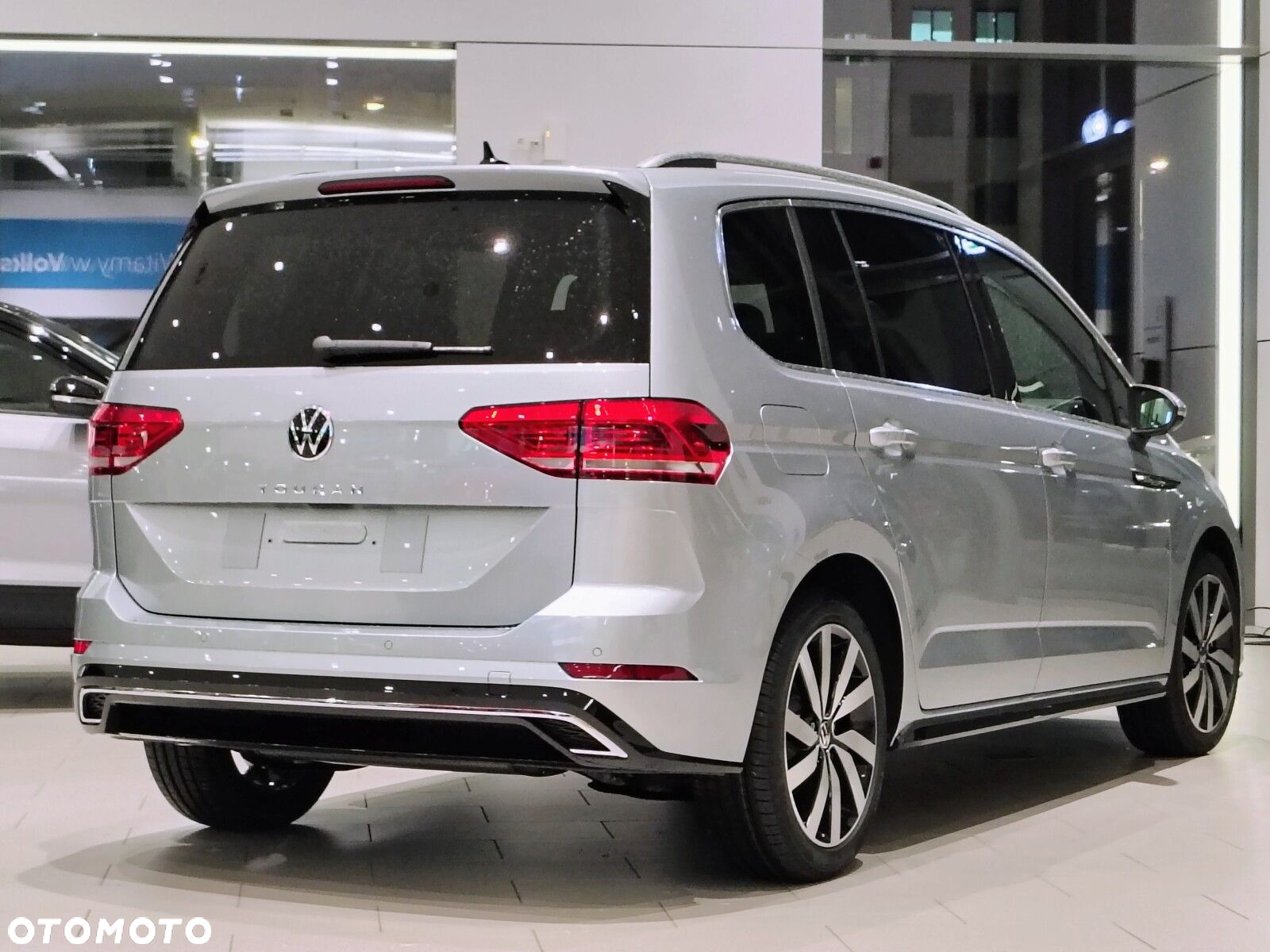 Volkswagen Touran - 7